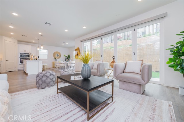24716 Acadia Drive, Corona CA: https://media.crmls.org/medias/b5e1b188-6ecf-4b18-9d63-5a40cb6436fb.jpg
