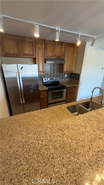 420 Redondo Avenue, Long Beach CA: https://media.crmls.org/medias/b5e1e4b0-2b28-4c81-bc6d-75a49e0f6c06.jpg