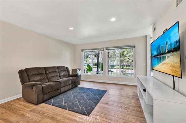 Detail Gallery Image 15 of 45 For 22702 Islamare, Lake Forest,  CA 92630 - 4 Beds | 2/1 Baths