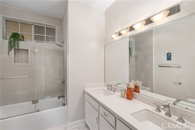 Detail Gallery Image 14 of 37 For 1225 Armacost Ave #207,  Los Angeles,  CA 90025 - 2 Beds | 2 Baths