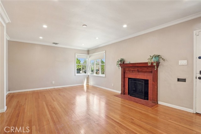 Detail Gallery Image 4 of 33 For 5513 Cartwright Ave, North Hollywood,  CA 91601 - 3 Beds | 2 Baths