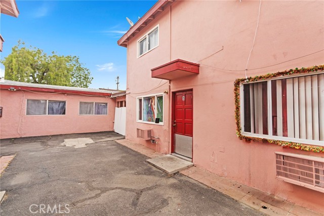 11966 Runnymede Street, North Hollywood CA: https://media.crmls.org/medias/b5e3241a-5bca-4530-b0db-d2419cccef5b.jpg