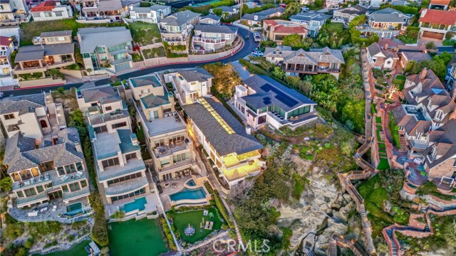Detail Gallery Image 56 of 73 For 21 Bay, Laguna Beach,  CA 92651 - 6 Beds | 6/1 Baths