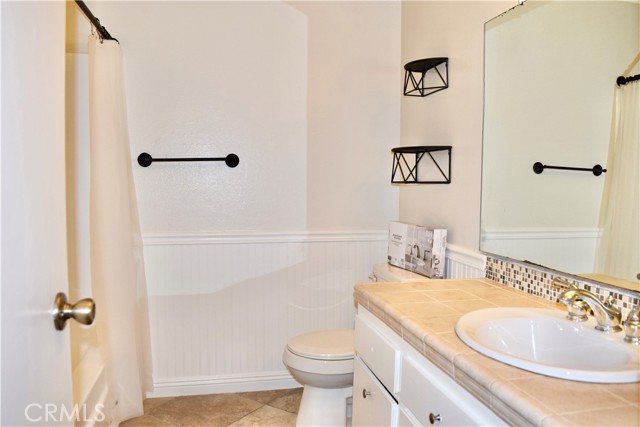 Detail Gallery Image 11 of 37 For 24525 W Trevino Dr #U2,  Valencia,  CA 91355 - 2 Beds | 2 Baths
