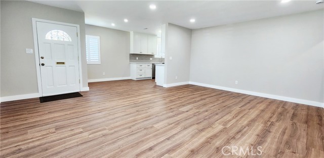 Detail Gallery Image 1 of 21 For 17020 Purche Ave, Torrance,  CA 90504 - 3 Beds | 2 Baths