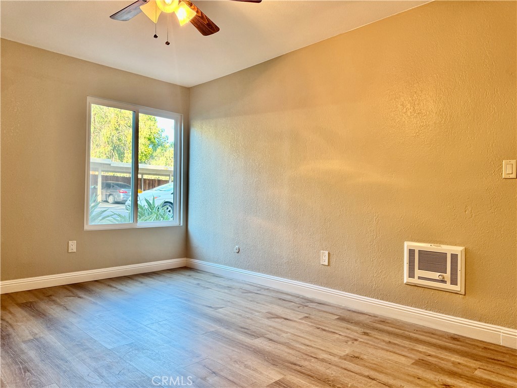 432 Edgehill - photo 14
