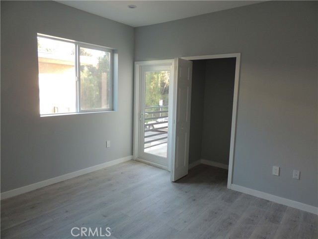 Detail Gallery Image 5 of 14 For 22735 Del Valle St #5,  Woodland Hills,  CA 91364 - 2 Beds | 1 Baths