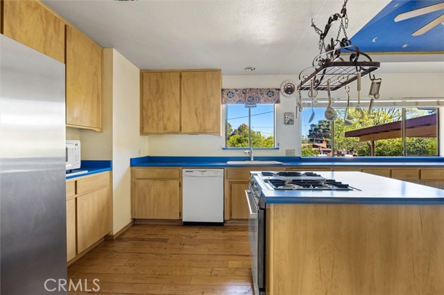 Detail Gallery Image 12 of 43 For 7650 Carmelita Ave, Atascadero,  CA 93422 - 4 Beds | 2 Baths