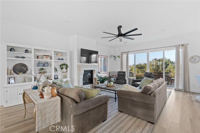 Detail Gallery Image 6 of 44 For 1464 Blush Ln, Santa Maria,  CA 93455 - 4 Beds | 3/1 Baths