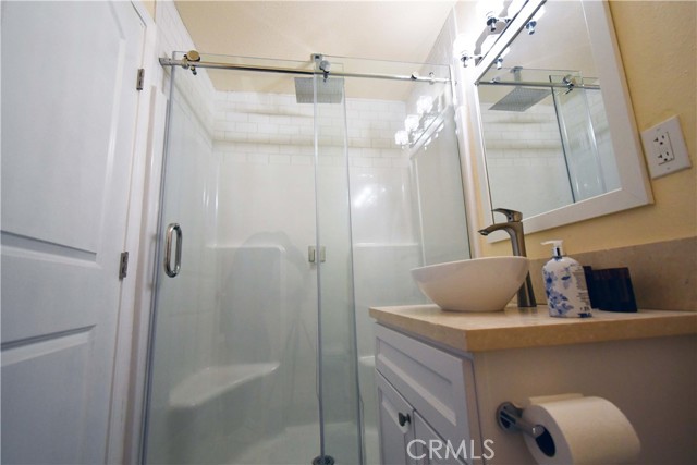 Detail Gallery Image 39 of 42 For 6508 Moorcroft Ave, Woodland Hills,  CA 91303 - 5 Beds | 3/1 Baths