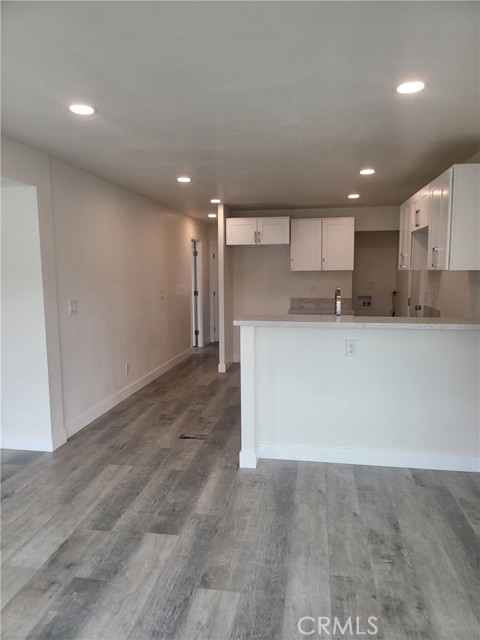 Detail Gallery Image 6 of 14 For 6207 Seabreeze, Long Beach,  CA 90803 - 2 Beds | 1 Baths