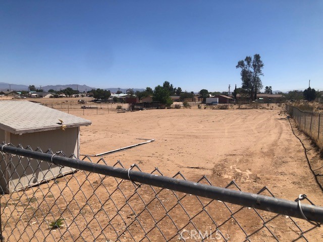 15447 Willow Street, Hesperia CA: https://media.crmls.org/medias/b5e7c869-207a-43a8-9c6f-616223a1a2e8.jpg