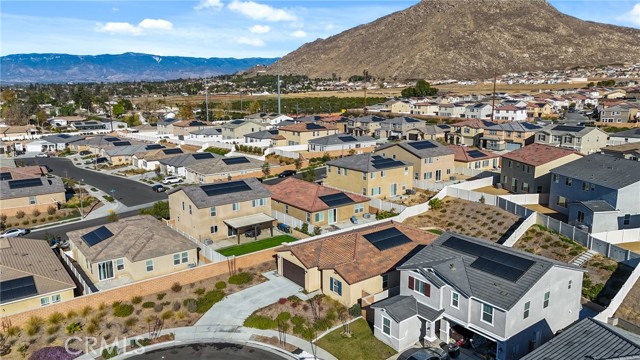 7640 Sweet Ranch Circle, Riverside CA: https://media.crmls.org/medias/b5e7f066-d328-40cd-8501-6d6bcbd5d3f8.jpg