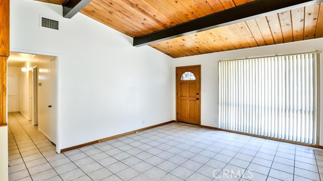 Detail Gallery Image 4 of 21 For 17625 E Brookport St, Covina,  CA 91722 - 4 Beds | 2 Baths