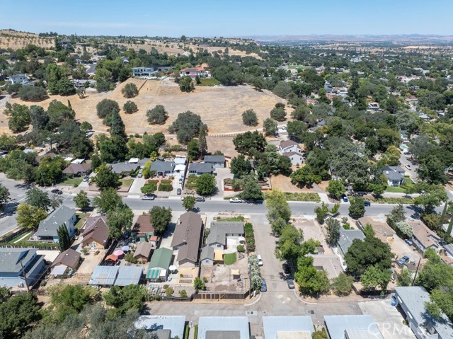 144 12th Street, Paso Robles CA: https://media.crmls.org/medias/b5e80cc0-0af0-4711-b4ae-c322da9c31ce.jpg
