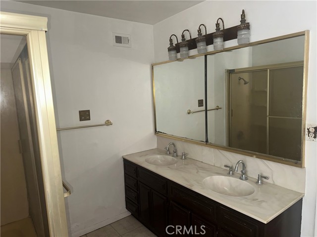 Detail Gallery Image 6 of 12 For 8147 Lake Knoll Dr, Rosemead,  CA 91770 - 3 Beds | 2 Baths