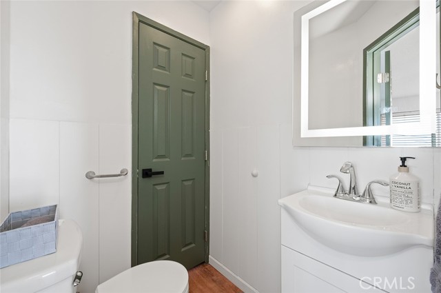 Detail Gallery Image 31 of 58 For 1600 Crescent Heights St, Signal Hill,  CA 90755 - 4 Beds | 2/1 Baths