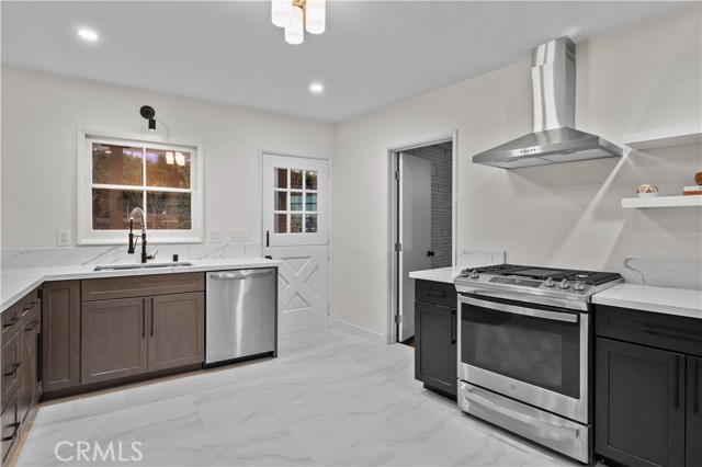 4000 Via Cardelina, Palos Verdes Estates CA: https://media.crmls.org/medias/b5e8b2bb-02be-4624-a0ab-66b2b0f73799.jpg