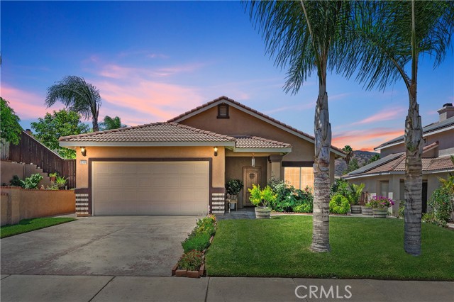 Detail Gallery Image 1 of 29 For 22701 Hannah Ct, Corona,  CA 92883 - 3 Beds | 2 Baths