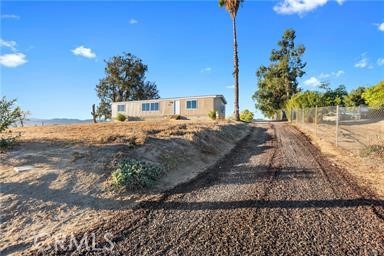 26279 Monroe Avenue, Murrieta CA: https://media.crmls.org/medias/b5e8f24e-d6d3-4964-b162-7356e7c97293.jpg