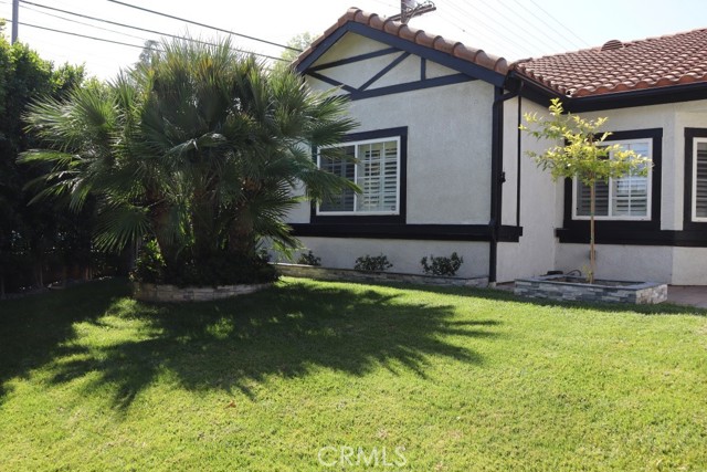 Detail Gallery Image 6 of 69 For 9103 Wystone Ave, Northridge,  CA 91324 - 4 Beds | 3 Baths