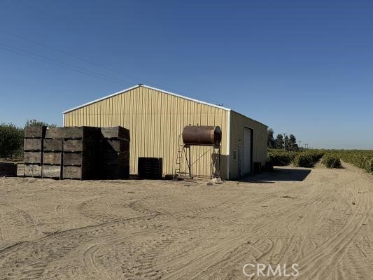 Detail Gallery Image 12 of 14 For 1 S Bishop, Kerman,  CA 93630 - – Beds | – Baths