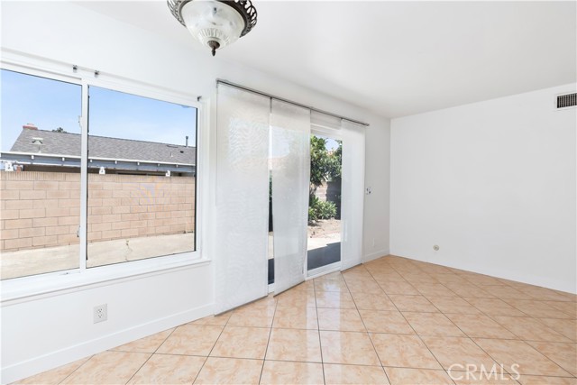 17616 Caliente Place, Cerritos CA: https://media.crmls.org/medias/b5e93166-e3e2-4933-99ac-60201eae1037.jpg