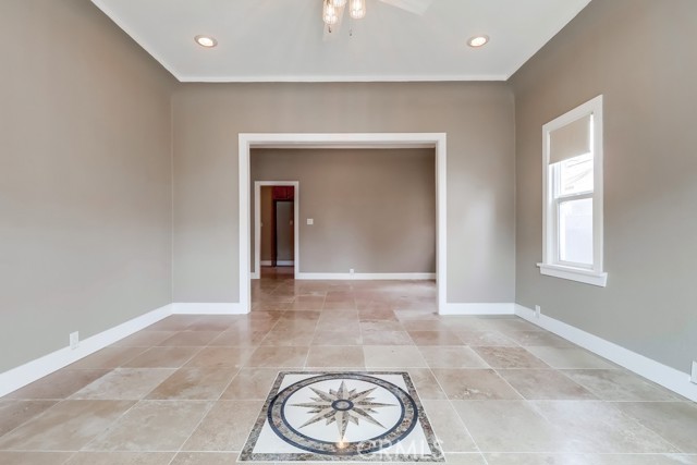 Detail Gallery Image 3 of 35 For 1009 Coronado Ave #4,  Long Beach,  CA 90804 - 2 Beds | 1 Baths