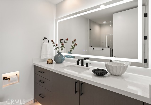 31 N Vista De Catalina, Laguna Beach CA: https://media.crmls.org/medias/b5e9aef0-32dc-48be-8ebc-88211a8998cf.jpg