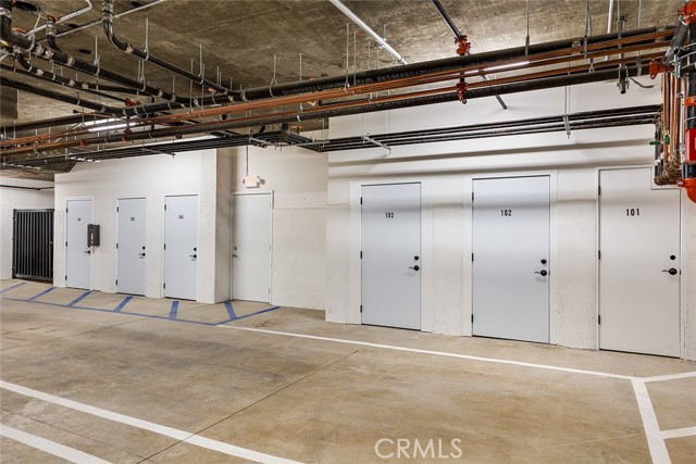 Detail Gallery Image 11 of 23 For 81 N Grand Oaks Ave #102,  Pasadena,  CA 91107 - 2 Beds | 2 Baths