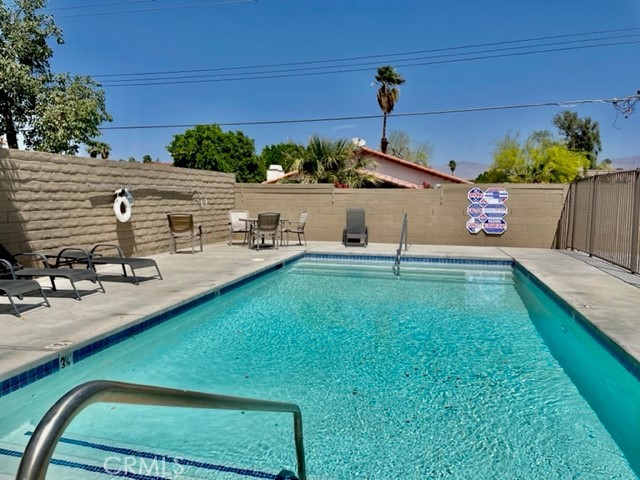 Image 2 of 14 For 79380 Avenue 42  4
