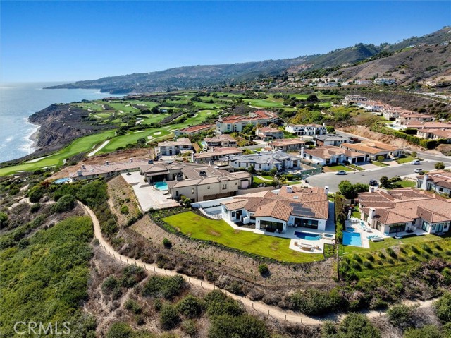 Detail Gallery Image 16 of 66 For 32042 Isthmus View Dr, Rancho Palos Verdes,  CA 90275 - 6 Beds | 6/2 Baths