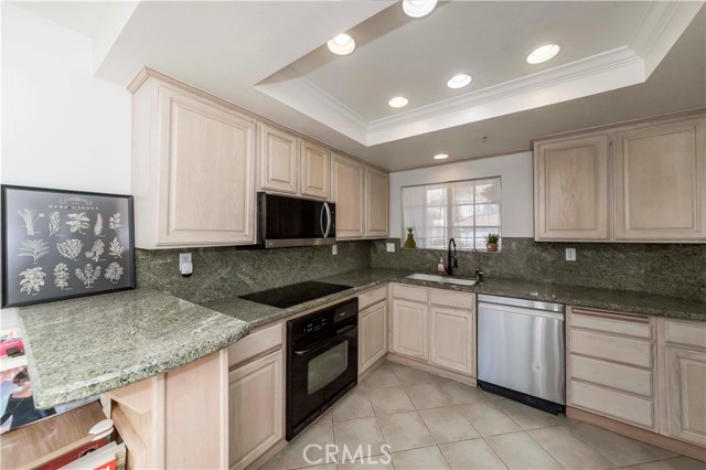 Detail Gallery Image 22 of 44 For 1439 Elegante Ct, Corona,  CA 92882 - 2 Beds | 2/1 Baths