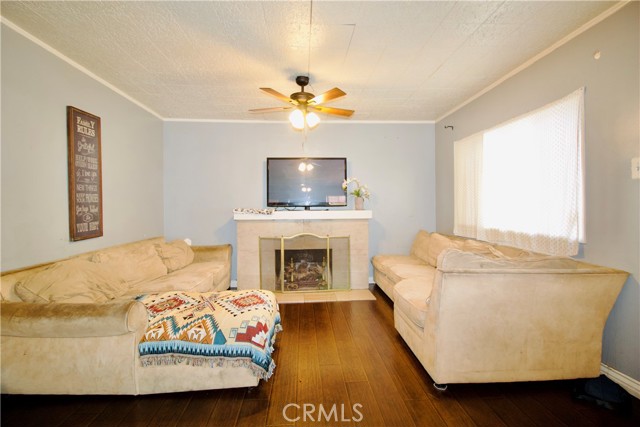 Living room Front house