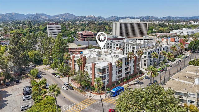 Detail Gallery Image 23 of 25 For 750 S Bundy Dr #304,  Los Angeles,  CA 90049 - 2 Beds | 2/1 Baths