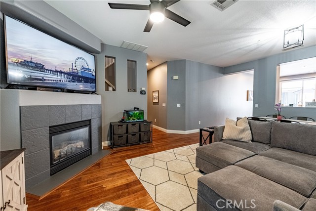 7 Burlingame Lane, Aliso Viejo CA: https://media.crmls.org/medias/b5ec8f6f-30f5-4f55-bb06-a936c6211134.jpg