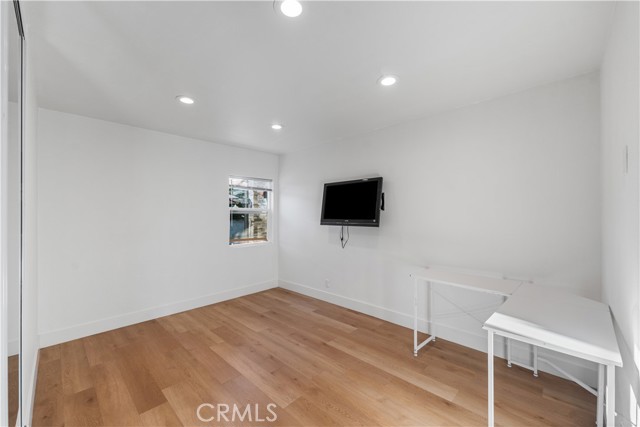 6653 Belmar Avenue, Reseda CA: https://media.crmls.org/medias/b5ee0aa2-aafd-46f7-bc97-dc8c83179bf4.jpg