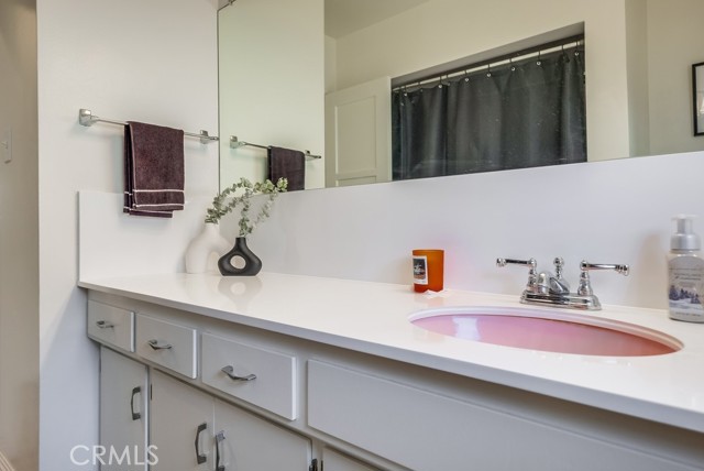 Detail Gallery Image 23 of 46 For 2709 E Van Buren St, Long Beach,  CA 90810 - 2 Beds | 1 Baths