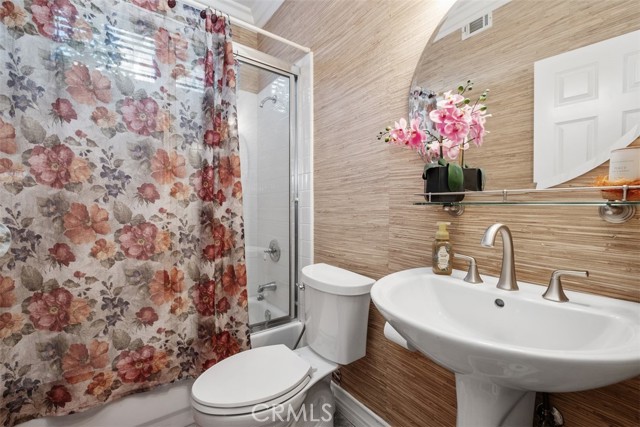 Image 6 of 57 For 30 Acanthus  