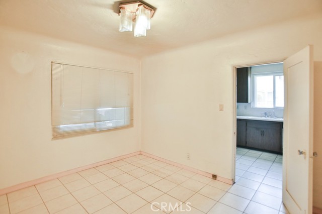 1012 S Sierra Vista Avenue, Alhambra CA: https://media.crmls.org/medias/b5ef031c-a877-4bc5-90fb-cb19b06db491.jpg