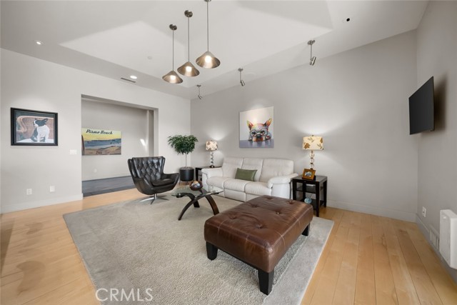940 Pasatiempo Drive, San Luis Obispo CA: https://media.crmls.org/medias/b5ef2b8f-ba0c-47c0-b4b4-b7c535d7153b.jpg