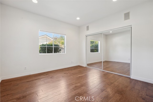 22501 Marilla Street, Chatsworth CA: https://media.crmls.org/medias/b5ef7d2b-4de5-4805-b867-23dfe3a6244a.jpg
