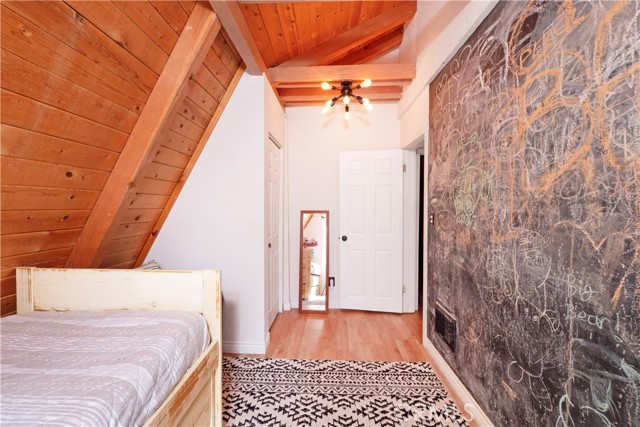Detail Gallery Image 37 of 46 For 108 E Rainbow Bld, Big Bear City,  CA 92314 - 4 Beds | 1/1 Baths
