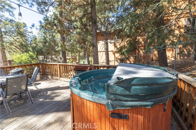 Detail Gallery Image 24 of 27 For 796 Silver Tip Dr, Big Bear Lake,  CA 92315 - 2 Beds | 2 Baths