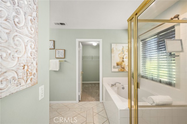 Detail Gallery Image 39 of 53 For 62 Linhaven, Irvine,  CA 92602 - 4 Beds | 2/1 Baths