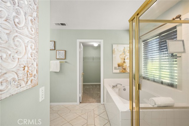 Detail Gallery Image 39 of 53 For 62 Linhaven, Irvine,  CA 92602 - 4 Beds | 2/1 Baths