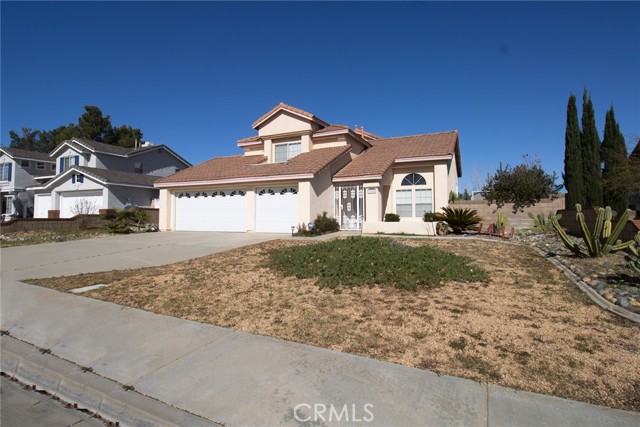 Detail Gallery Image 8 of 55 For 1215 Date Palm Dr, Palmdale,  CA 93551 - 4 Beds | 3 Baths