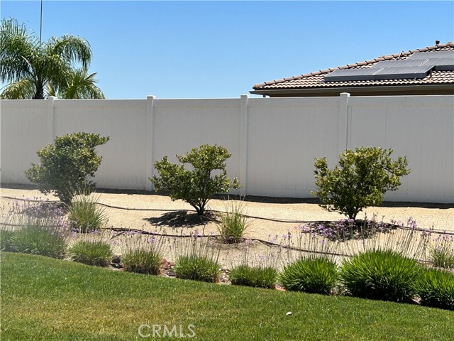 17426 Fairbreeze Court, Riverside CA: https://media.crmls.org/medias/b5f2605b-b07f-4d79-8a08-9fb9639961ae.jpg