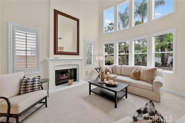 6467 Frampton, Huntington Beach CA: https://media.crmls.org/medias/b5f2bed9-8bbd-4bb2-9ea0-c93b3fe713c5.jpg