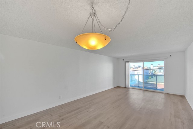 Detail Gallery Image 5 of 24 For 15 15th St #13,  Hermosa Beach,  CA 90254 - 2 Beds | 2 Baths